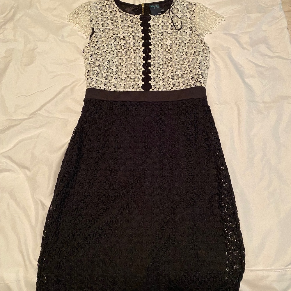 Black and White Lace Dress Size 4